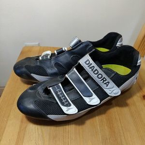 Diadora cycling shoes